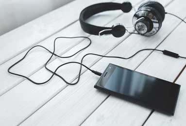 宁波男篮社媒分享祝福并配文：祝贺王凡懿升级奶爸