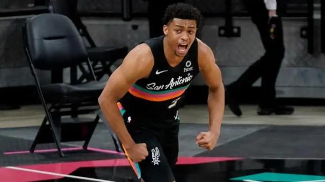 1657990833569000710.jpg src=http___zkres2.myzaker.com_202110_616110a48e9f094a57375c55_1024.jpg&refer=http___zkres2.myzaker.webp.jpg